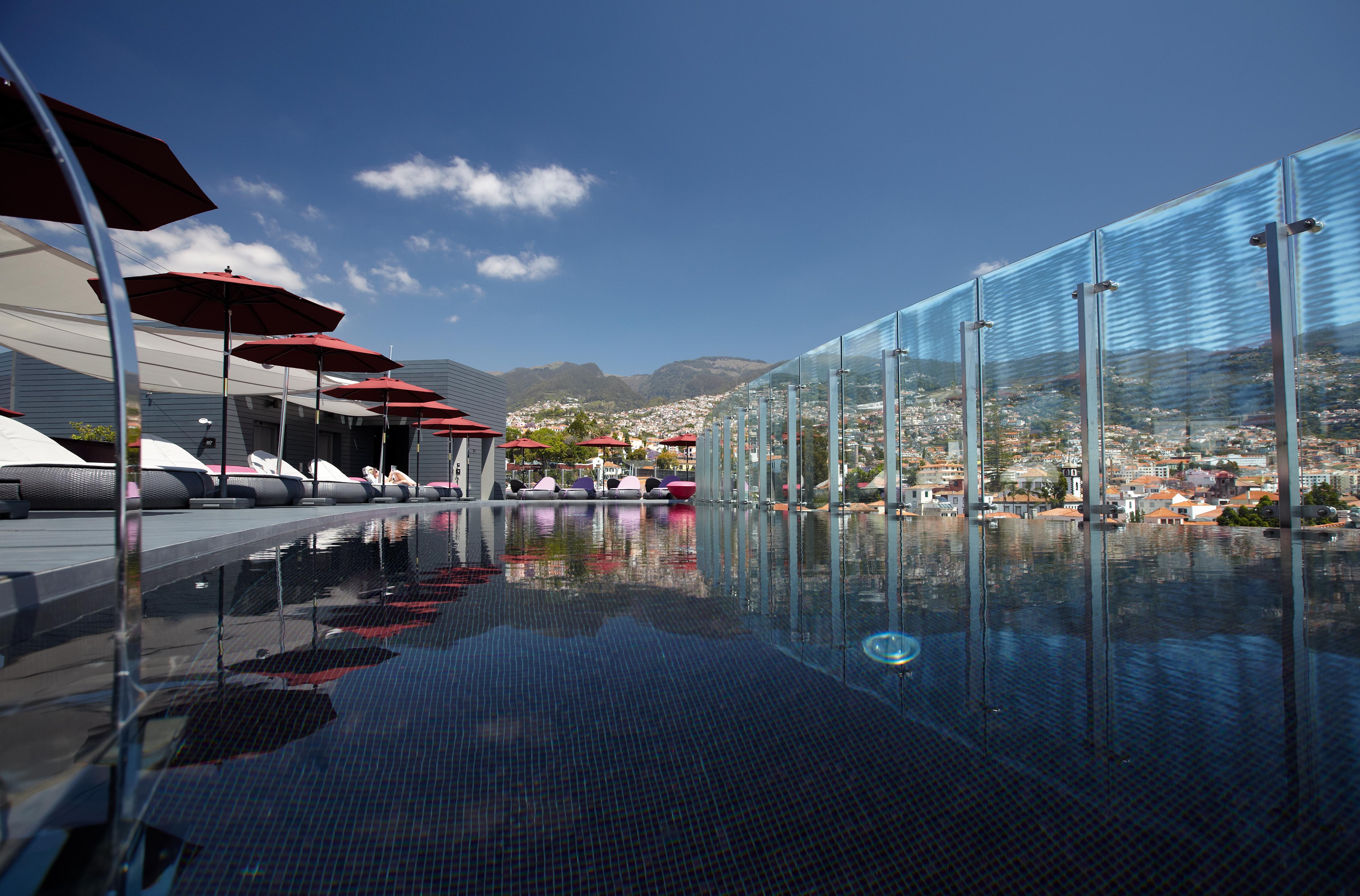The Vine Hotel Фуншал Экстерьер фото View from the rooftop