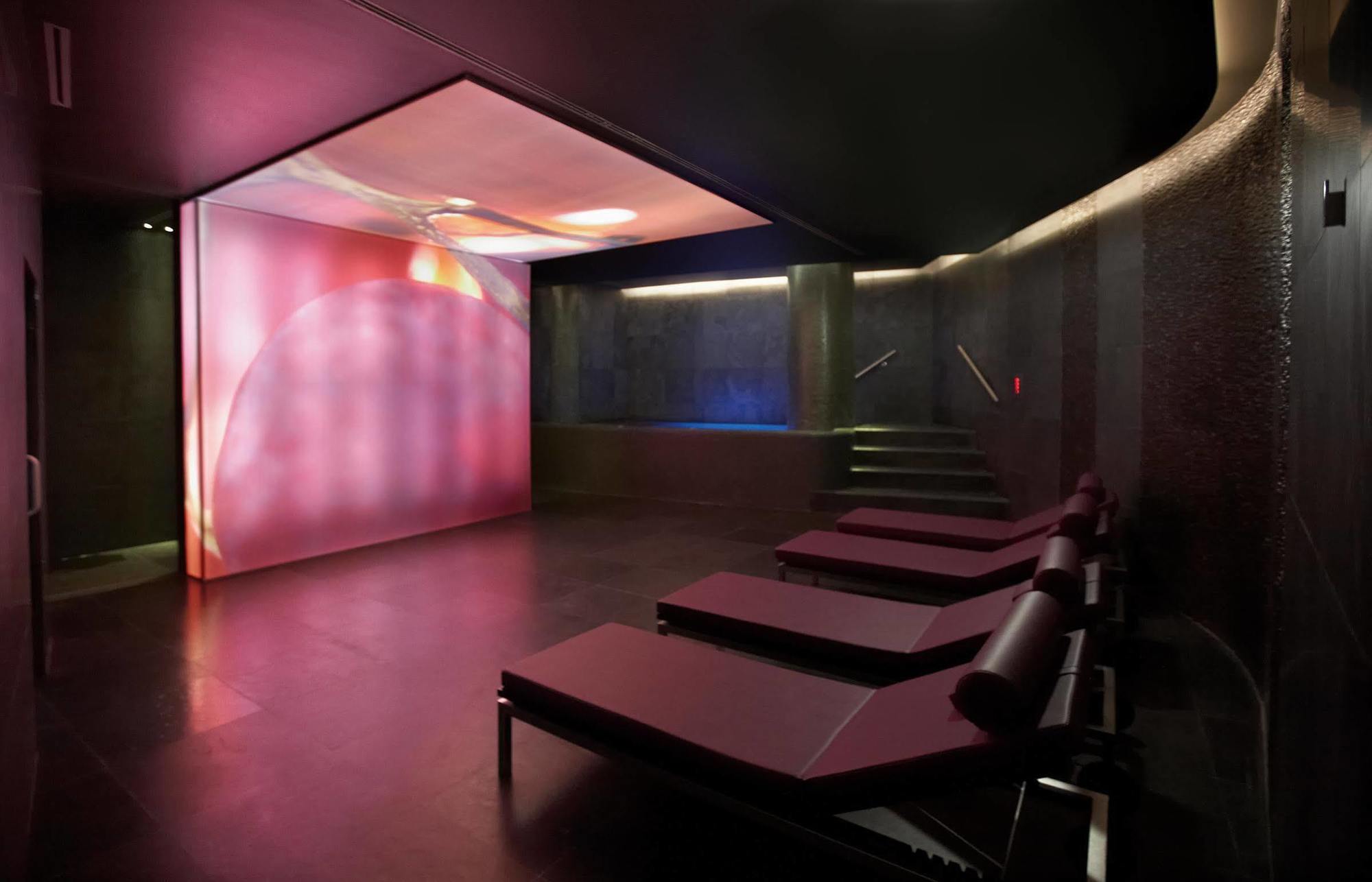 The Vine Hotel Фуншал Экстерьер фото The spa at The Standard, East Village